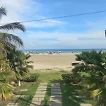Lux Beachfront Apartment Cartagena